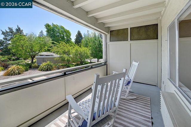 1941 Skycrest Dr 6, Walnut Creek, CA 94595
