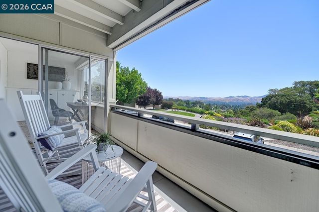 1941 Skycrest Dr 6, Walnut Creek, CA 94595
