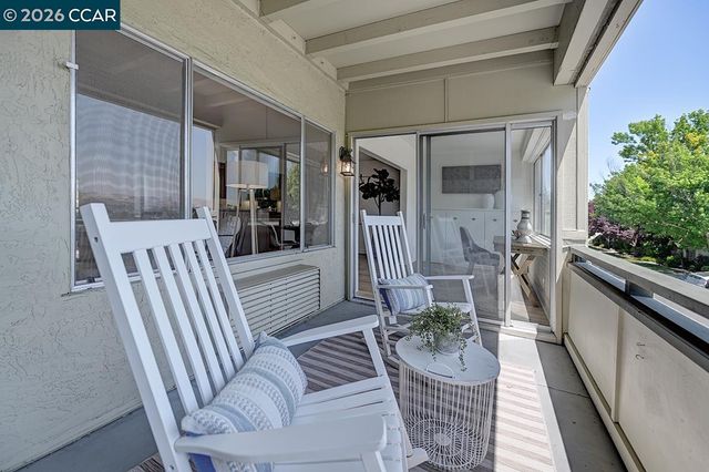 1941 Skycrest Dr 6, Walnut Creek, CA 94595