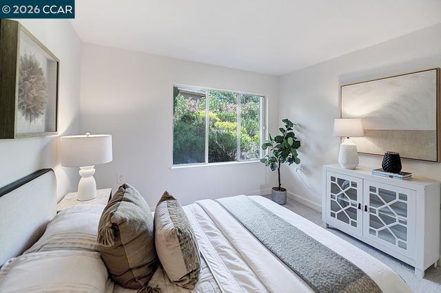 1941 Skycrest Dr 6, Walnut Creek, CA 94595