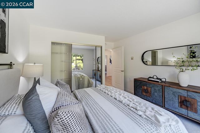 1941 Skycrest Dr 6, Walnut Creek, CA 94595