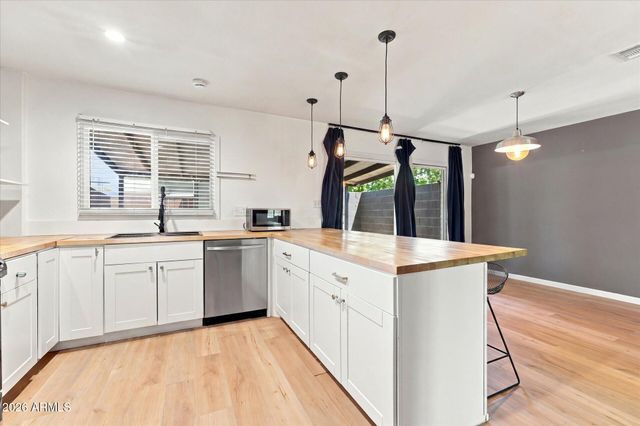 1625 W Hazelwood Street, Phoenix, AZ 85015