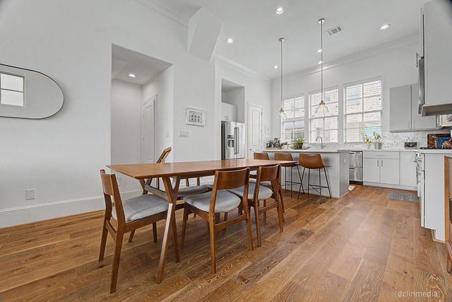 4009 University Grove Street, Houston, TX 77023