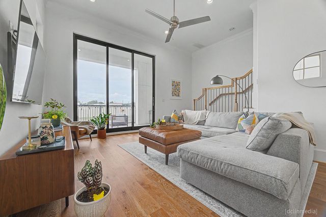 4009 University Grove Street, Houston, TX 77023