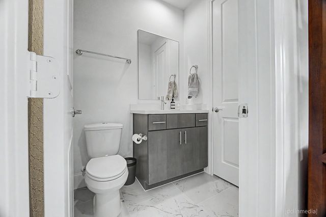 4009 University Grove Street, Houston, TX 77023