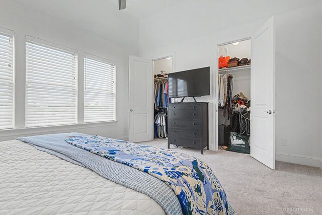 4009 University Grove Street, Houston, TX 77023