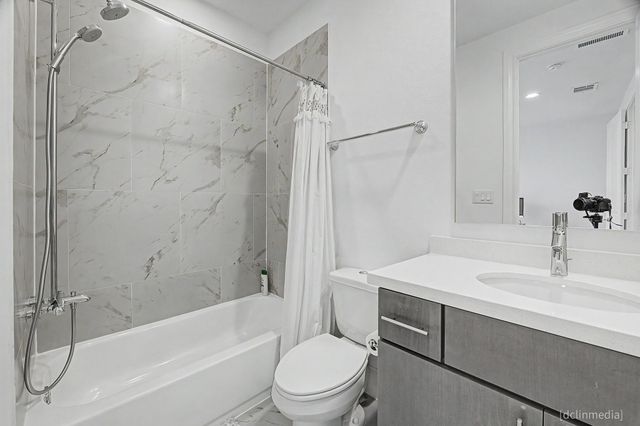4009 University Grove Street, Houston, TX 77023