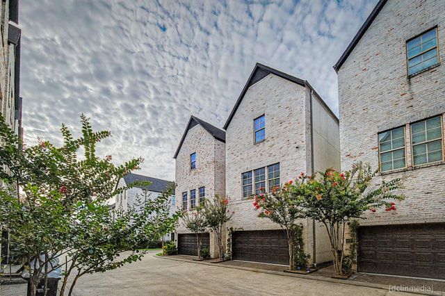 4009 University Grove Street, Houston, TX 77023