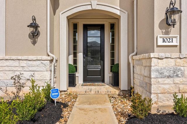 1021 Lakemont Bend Lane, Pinehurst, TX 77362