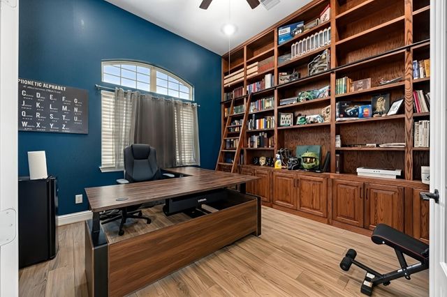 1021 Lakemont Bend Lane, Pinehurst, TX 77362