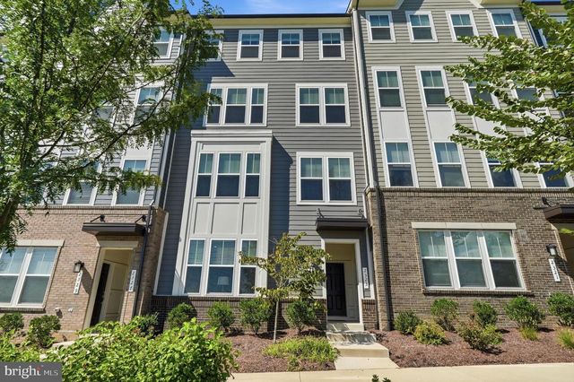 2325 STEPHANIE TESSA LN, Woodbridge, VA 22191