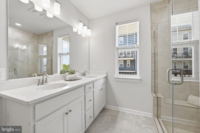 2325 STEPHANIE TESSA LN, Woodbridge, VA 22191
