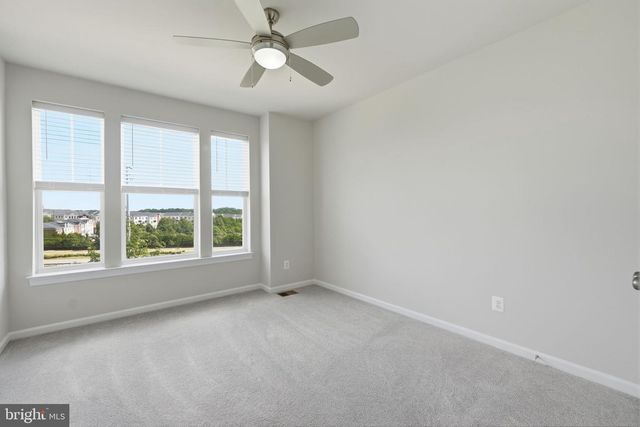 2325 STEPHANIE TESSA LN, Woodbridge, VA 22191