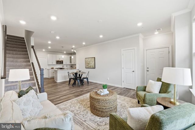2325 STEPHANIE TESSA LN, Woodbridge, VA 22191