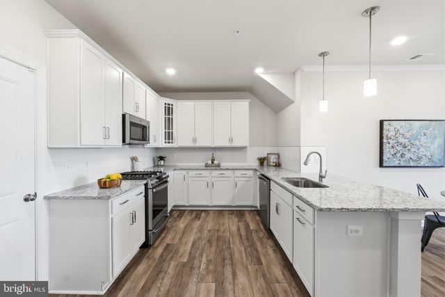 2325 STEPHANIE TESSA LN, Woodbridge, VA 22191