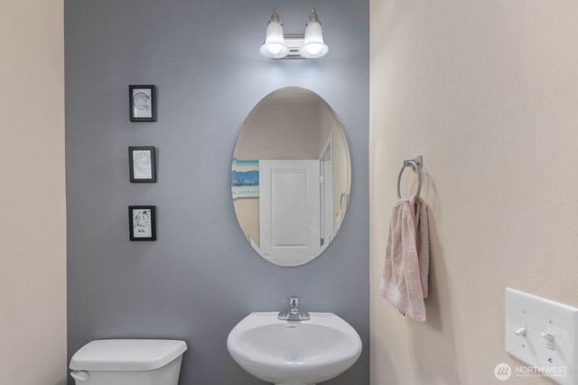 553 NE Nantucket Street, Bremerton, WA 98310