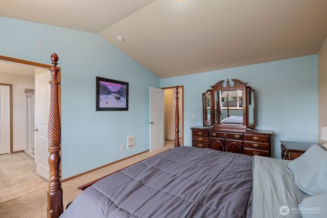 553 NE Nantucket Street, Bremerton, WA 98310