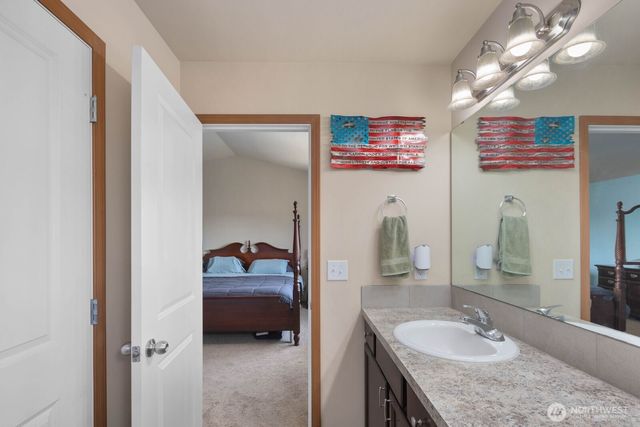 553 NE Nantucket Street, Bremerton, WA 98310