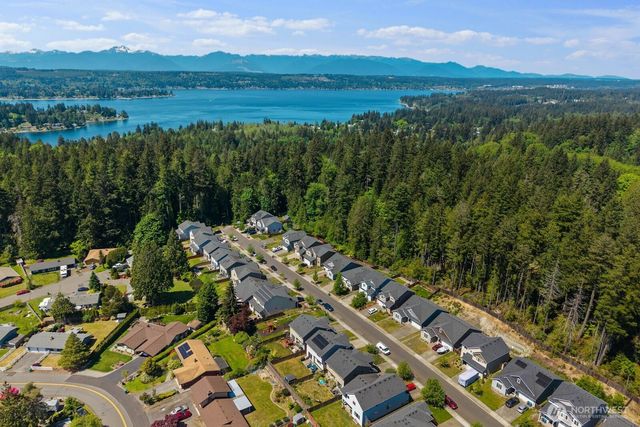 553 NE Nantucket Street, Bremerton, WA 98310