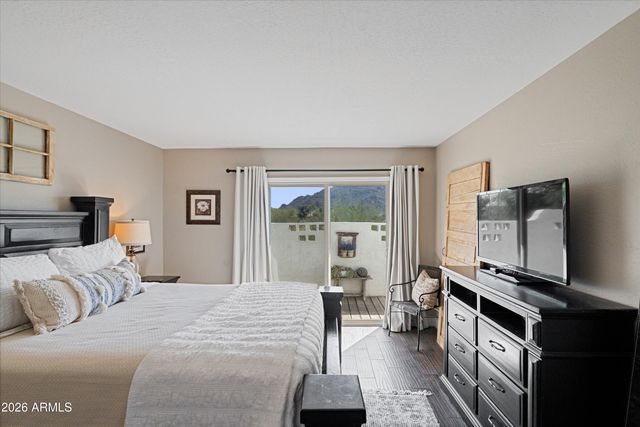 7501 E HAPPY HOLLOW Drive 5, Carefree, AZ 85377