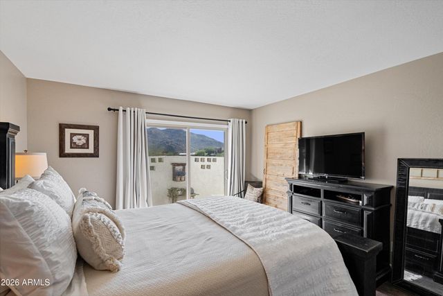 7501 E HAPPY HOLLOW Drive 5, Carefree, AZ 85377