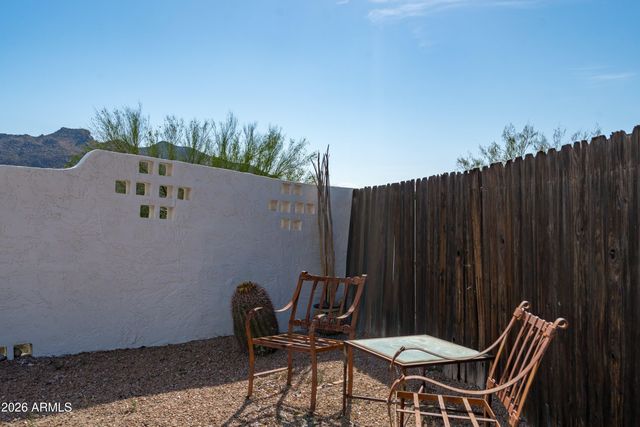 7501 E HAPPY HOLLOW Drive 5, Carefree, AZ 85377