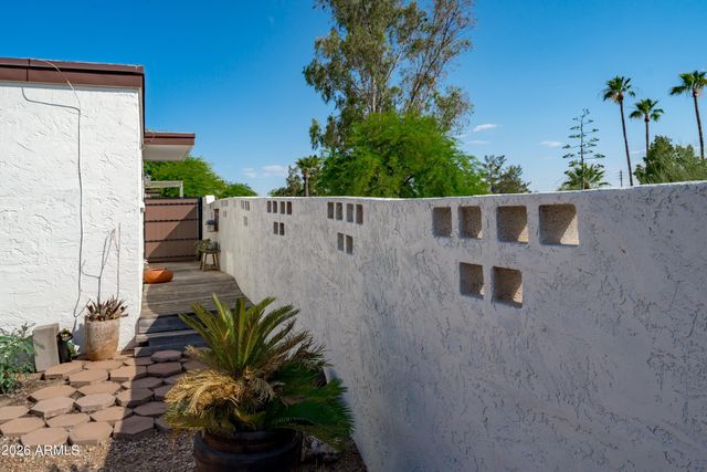 7501 E HAPPY HOLLOW Drive 5, Carefree, AZ 85377