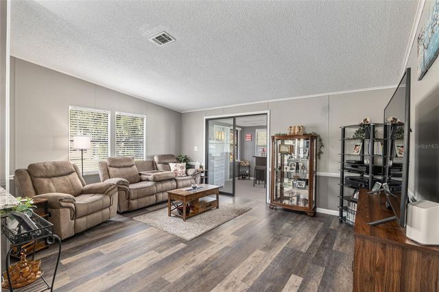 1727 HILTON HEAD BOULEVARD, Lady Lake, FL 32159