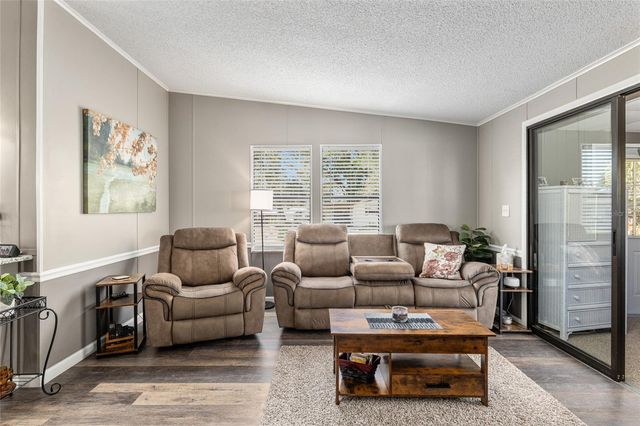 1727 HILTON HEAD BOULEVARD, Lady Lake, FL 32159