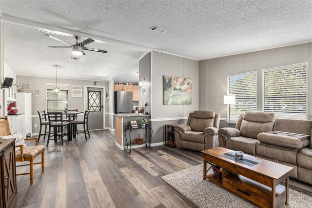 1727 HILTON HEAD BOULEVARD, Lady Lake, FL 32159