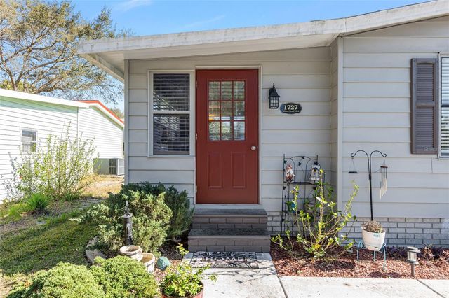 1727 HILTON HEAD BOULEVARD, Lady Lake, FL 32159