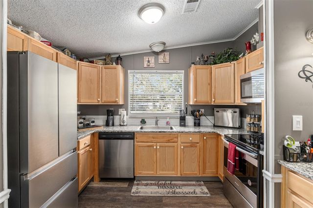 1727 HILTON HEAD BOULEVARD, Lady Lake, FL 32159