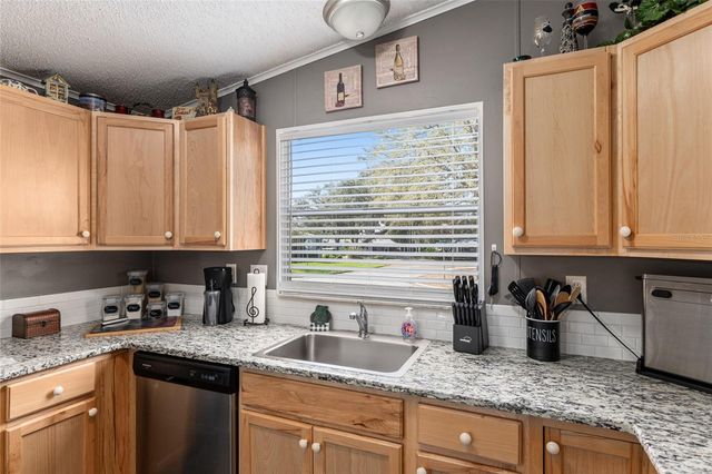 1727 HILTON HEAD BOULEVARD, Lady Lake, FL 32159