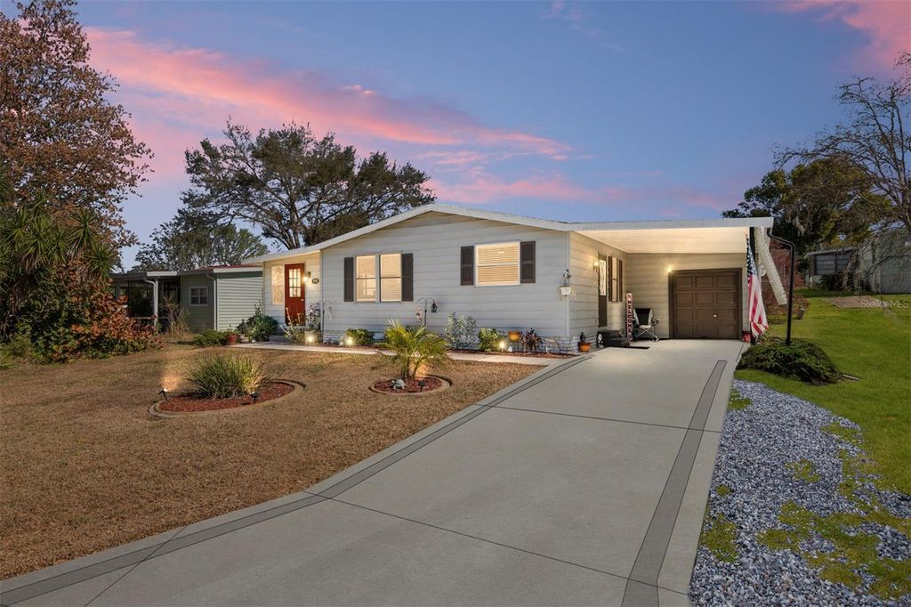 1727 HILTON HEAD BOULEVARD, Lady Lake, FL 32159