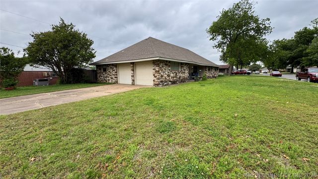 3736 S 95th East Avenue, Tulsa, OK 74145
