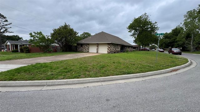3736 S 95th East Avenue, Tulsa, OK 74145