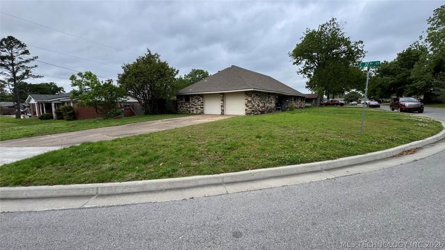 3736 S 95th East Avenue, Tulsa, OK 74145