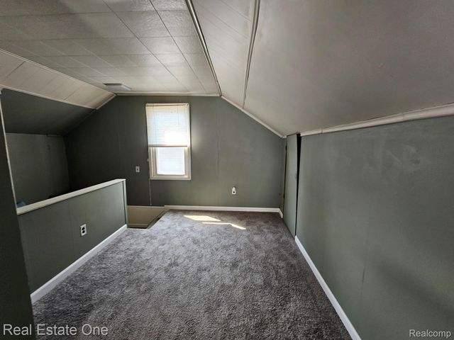 28316 Larchmont Street, St. Clair Shores, MI 48081