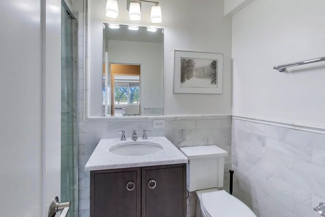 1150 N LAKE SHORE Drive 2B, Chicago, IL 60611