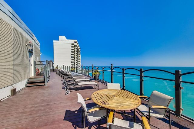 1150 N LAKE SHORE Drive 2B, Chicago, IL 60611