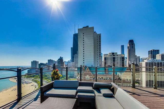 1150 N LAKE SHORE Drive 2B, Chicago, IL 60611