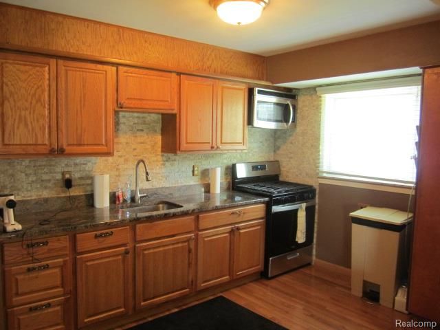 16346 Toepfer Drive, Eastpointe, MI 48021