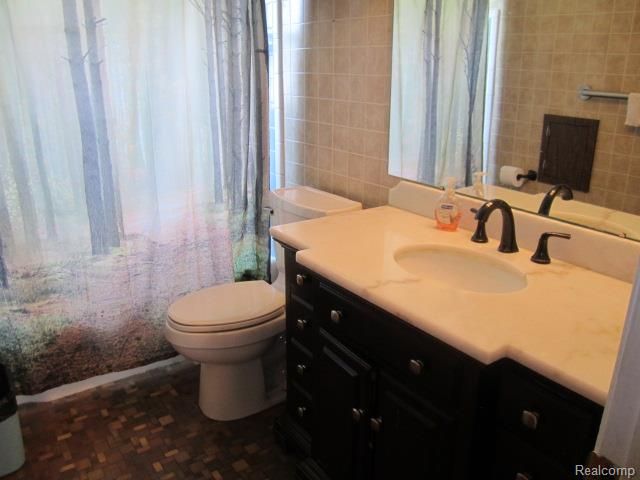 16346 Toepfer Drive, Eastpointe, MI 48021