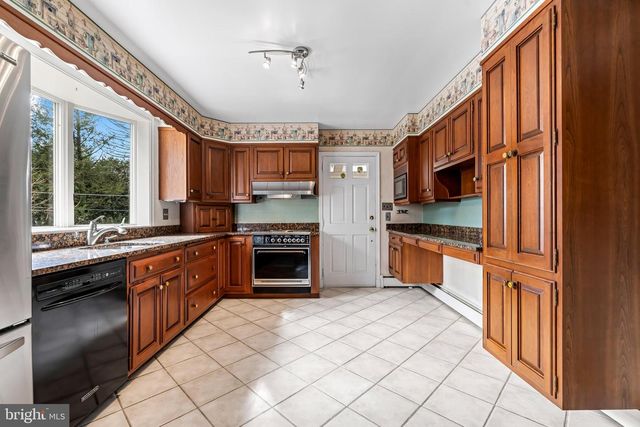 1607 RUXTON RD, Towson, MD 21204