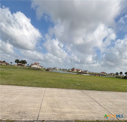 287 W Lago Loop Road, Port O'connor, TX 77982
