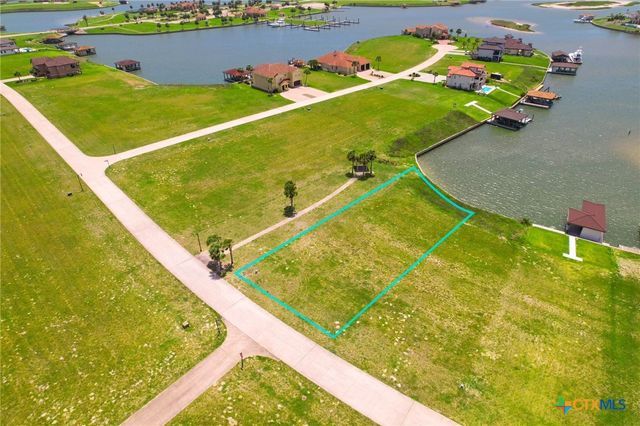 287 W Lago Loop Road, Port O'connor, TX 77982