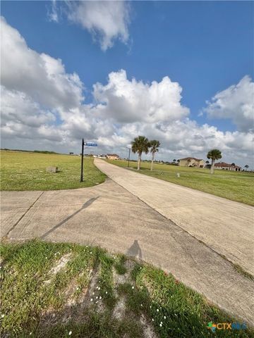287 W Lago Loop Road, Port O'connor, TX 77982