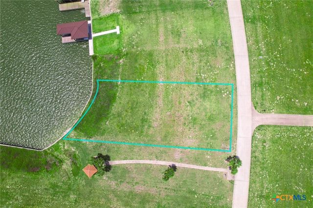 287 W Lago Loop Road, Port O'connor, TX 77982
