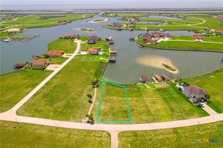 287 W Lago Loop Road, Port O'connor, TX 77982