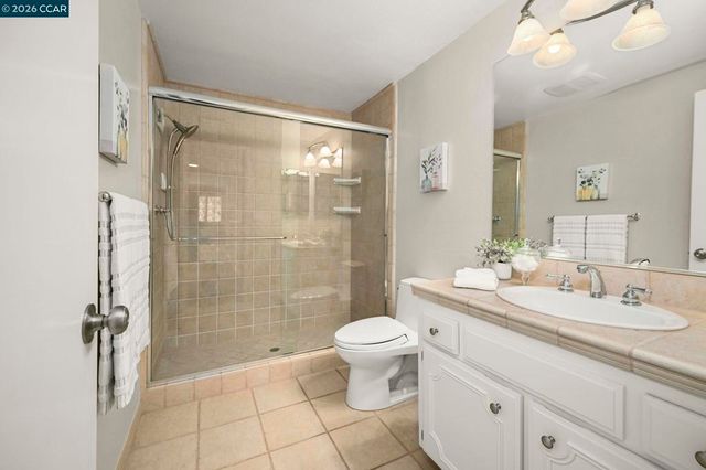 216 Royal Saint Ct, Danville, CA 94526